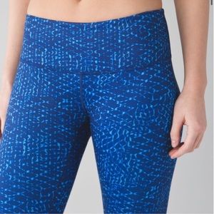 Lululemon Wunder Under Pant lll in Samba Snake Kayak Blue Hero Blue